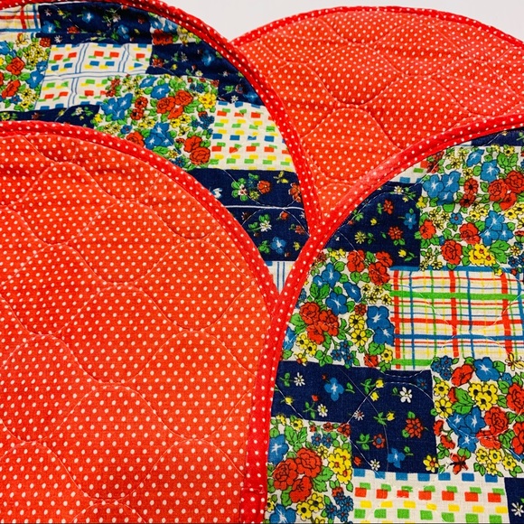Oval placemats country flowers and red white poke a dot patchwork handmade - Picture 1 of 7
